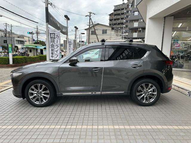 ＣＸ－５ ＸＤ　エクスクルーシブモード　ルーフレール　キャリア　デイライト　ウェルカムランプ　オールウェザーマット　フロントリアアンダーガーニッシュ（6枚目）