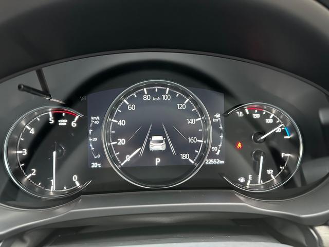 ＣＸ－５ ＸＤ　エクスクルーシブモード　ルーフレール　キャリア　デイライト　ウェルカムランプ　オールウェザーマット　フロントリアアンダーガーニッシュ（9枚目）