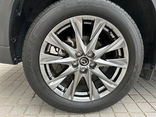 ＣＸ－５ ＸＤ　エクスクルーシブモード　ルーフレール　キャリア　デイライト　ウェルカムランプ　オールウェザーマット　フロントリアアンダーガーニッシュ（26枚目）