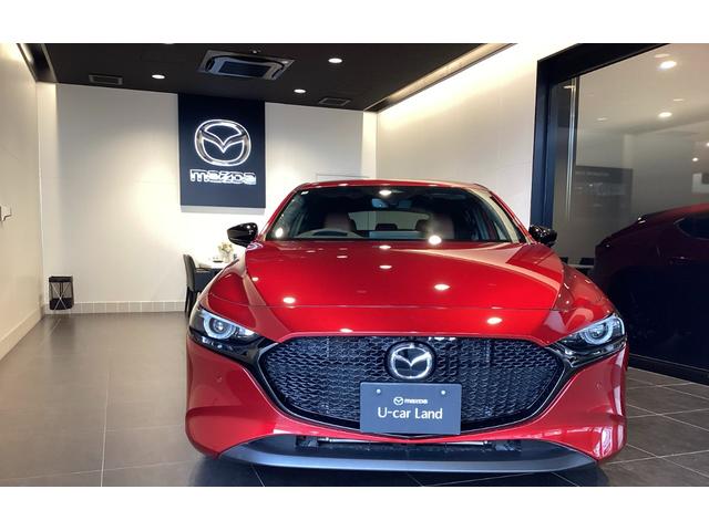 MAZDA3ファストバック 15S レトロスポーツエディション 試乗車並行販売 全方位カメラ フロアマット装備(3枚目)