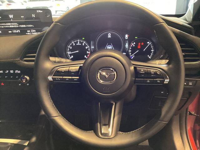 MAZDA3ファストバック 15S レトロスポーツエディション 試乗車並行販売 全方位カメラ フロアマット装備(14枚目)