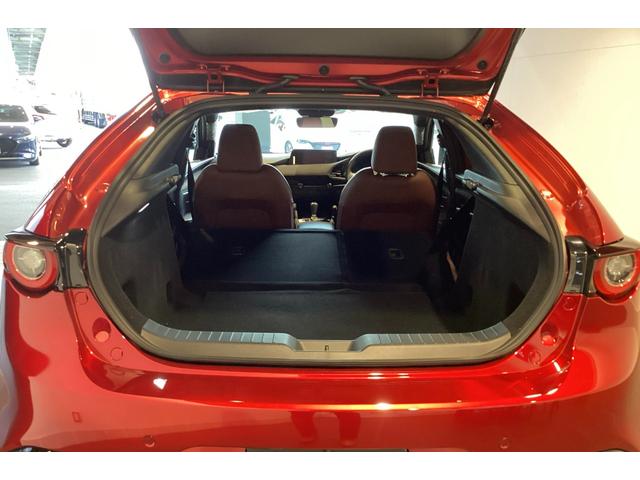 MAZDA3ファストバック 15S レトロスポーツエディション 試乗車並行販売 全方位カメラ フロアマット装備(24枚目)