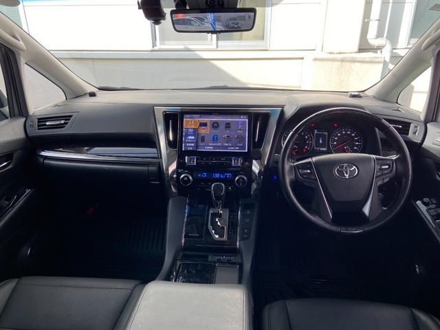 アルファード ２．５Ｓ　Ｃパッケージ　ＡＬＰＩＮＥ１１インチナビ・ＡＬＰＩＮＥ１２．８インチ後席モニター・ＥＴＣ・Ｒカメラ・モデリスタエアロパーツ・純正デジタルインナーミラー・ツインムーンルーフ・スペアタイヤ（4枚目）