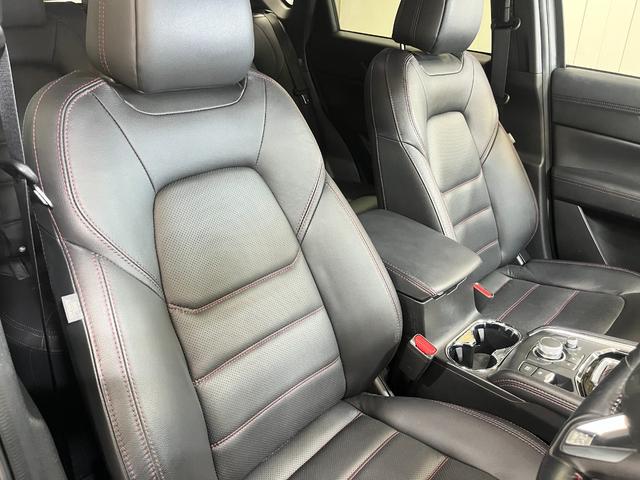 ＣＸ－５ ２５Ｓ　スポーツアピアランス　／ワンオーナー／純正ナビ地デジ／３６０度カメラ／黒革シート／スマートブレーキサポート／レーダークルーズ／クルージングトラフィックサポート／パワーバックドア／純正１９インチアルミ／自社買取車（29枚目）