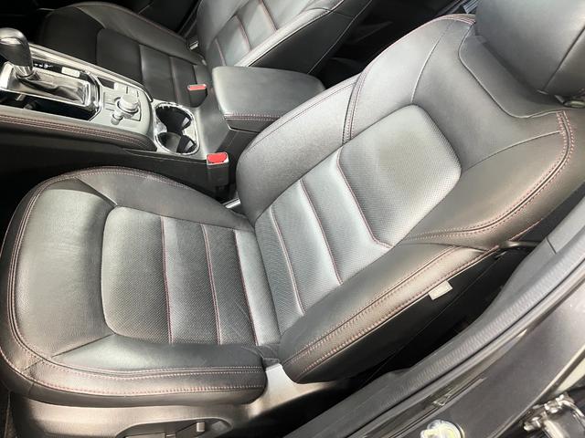 ＣＸ－５ ２５Ｓ　スポーツアピアランス　／ワンオーナー／純正ナビ地デジ／３６０度カメラ／黒革シート／スマートブレーキサポート／レーダークルーズ／クルージングトラフィックサポート／パワーバックドア／純正１９インチアルミ／自社買取車（33枚目）