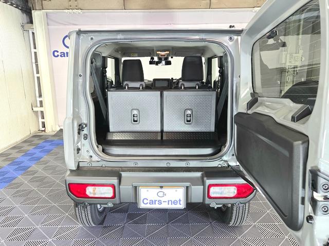 ジムニー 　セーフティサポート／４ＷＤ／カロッツェリアナビ／地デジ／バックカメラ／黒革調シートカバー／ＥＴＣ／クルーズコントロール／シートヒーター／純正１６インチアルミ／社外フロントグリル／純正フロントグリル有（39枚目）