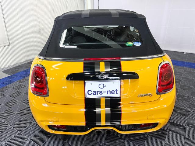 ＭＩＮＩ クーパーＳ　コンバーチブル　／電動オープン／純正ナビ／ハーフレザー／ユニオンジャック柄ソフトトップ／ビルシュタイン車高調／アドバンスドセーフティＰＫＧ／ヘッドアップディスプレイ／ミラー型ＥＴＣ／純正１７インチアルミ／自社買取車（3枚目）