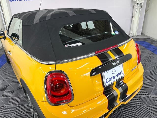 ＭＩＮＩ クーパーＳ　コンバーチブル　／電動オープン／純正ナビ／ハーフレザー／ユニオンジャック柄ソフトトップ／ビルシュタイン車高調／アドバンスドセーフティＰＫＧ／ヘッドアップディスプレイ／ミラー型ＥＴＣ／純正１７インチアルミ／自社買取車（21枚目）
