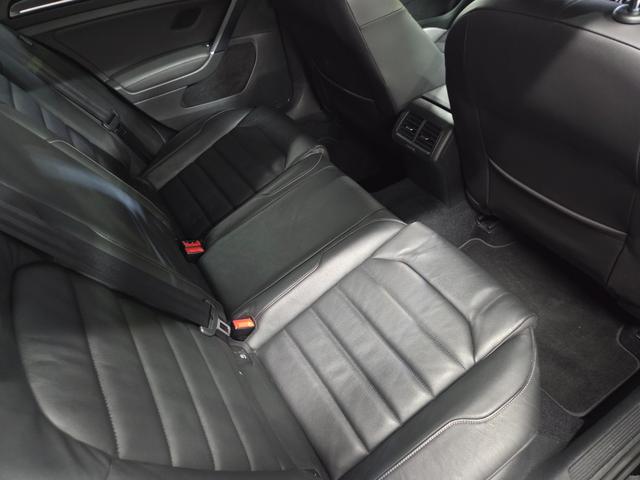 ゴルフ TSIハイラインブルーモーションテクノロジー レザーシートPKG/Discover Pro8インチナビ/自社買取車/ETC/純正17インチアルミ/シートヒーター/パワーシート/パドルシフト/キーレスエントリー/自社買取車(41枚目)