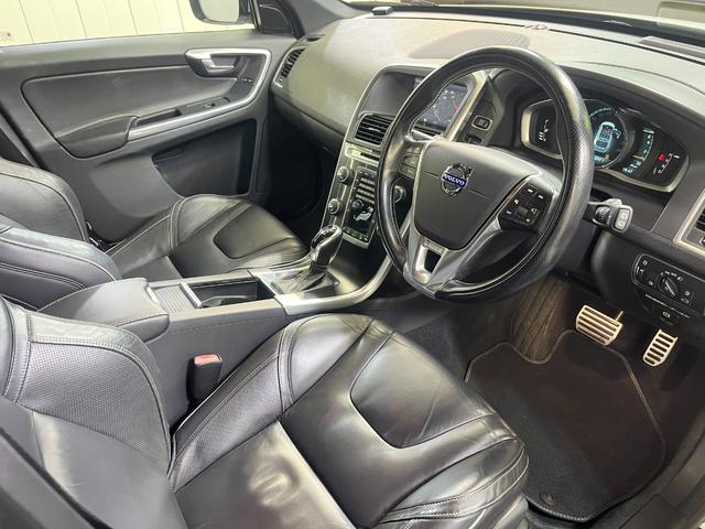 XC60 T5 Rデザイン /セーフティPKG/純正ナビ地デジ/バックカメラ/黒革シート/アダクティブクルーズコントロール/プッシュスタート/ETC/純正20インチアルミ/自社買取車(30枚目)