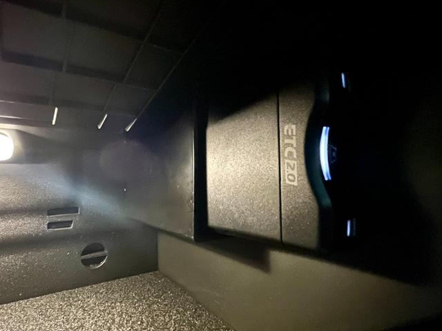 Aクラス A200d ワンオーナー 純正ナビ ハーフレザーシート アンビエントライト レーダーセーフティ アダクティブクルーズ フルセグ ブルートゥース接続 バックカメラ LEDヘッドライト ETC ドラレコ 自社買取車(31枚目)