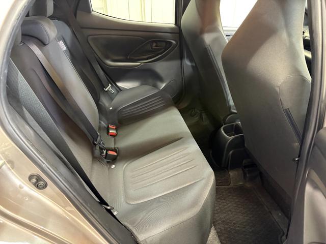 ヤリス X スマートエントリー/スマートシステム/純正8インチディスプレイオーディオ/自社買取車/セーフティセンス/バックカメラ/ETC/ドラレコ/ブルートゥース接続/USB端子(7枚目)