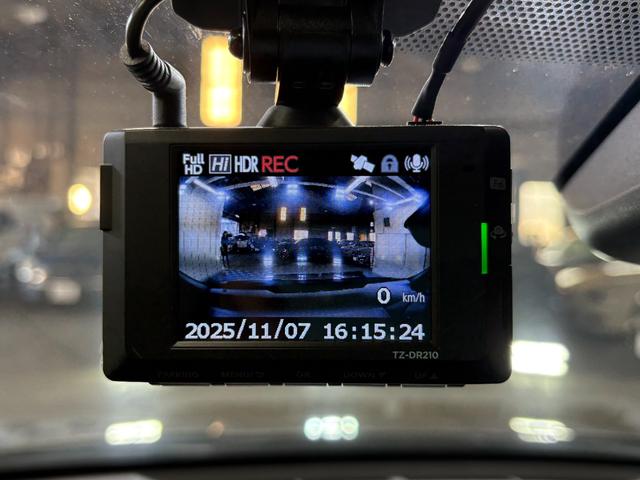 ヤリス X スマートエントリー/スマートシステム/純正8インチディスプレイオーディオ/自社買取車/セーフティセンス/バックカメラ/ETC/ドラレコ/ブルートゥース接続/USB端子(14枚目)