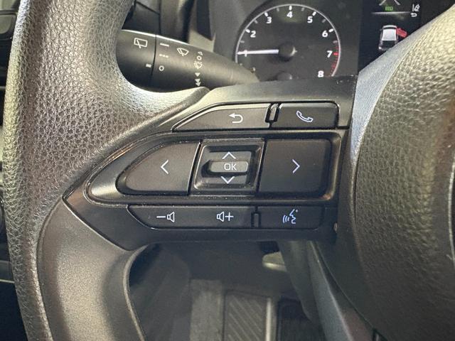 ヤリス X スマートエントリー/スマートシステム/純正8インチディスプレイオーディオ/自社買取車/セーフティセンス/バックカメラ/ETC/ドラレコ/ブルートゥース接続/USB端子(30枚目)