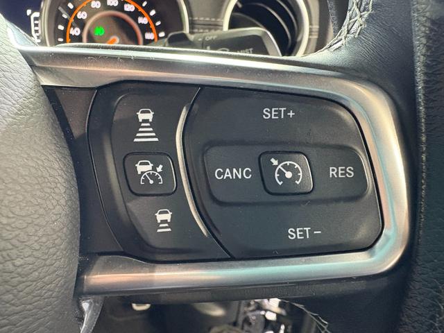 ジープ・ラングラーアンリミテッド サハラ レザーパッケージ/アダプティブクルーズコントロール/純正ナビ/自社買取車/BESTOPサンライダー/スミッティビルトルーフラック/背面ハードタイヤカバー/黒革シート/バックカメラ/ブルートゥース接続(19枚目)