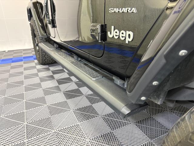 ジープ・ラングラーアンリミテッド サハラ レザーパッケージ/アダプティブクルーズコントロール/純正ナビ/自社買取車/BESTOPサンライダー/スミッティビルトルーフラック/背面ハードタイヤカバー/黒革シート/バックカメラ/ブルートゥース接続(22枚目)