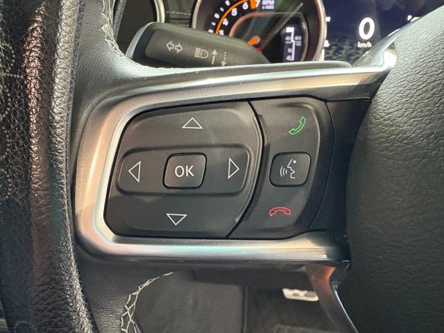 ジープ・ラングラーアンリミテッド サハラ レザーパッケージ/アダプティブクルーズコントロール/純正ナビ/自社買取車/BESTOPサンライダー/スミッティビルトルーフラック/背面ハードタイヤカバー/黒革シート/バックカメラ/ブルートゥース接続(39枚目)