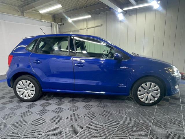 ポロ TSIコンフォートラインブルーモーションテクノロジー TSIコンフォートブルーモーション ワンオーナー車 ユーザー買取り車 ドライブレコーダー シガーソケット 純正オーディオ AUX アイドリングストップ キーレスエントリー(9枚目)