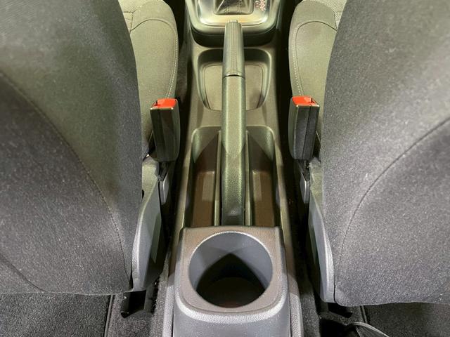 ポロ TSIコンフォートラインブルーモーションテクノロジー TSIコンフォートブルーモーション ワンオーナー車 ユーザー買取り車 ドライブレコーダー シガーソケット 純正オーディオ AUX アイドリングストップ キーレスエントリー(29枚目)