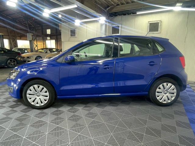 ポロ TSIコンフォートラインブルーモーションテクノロジー TSIコンフォートブルーモーション ワンオーナー車 ユーザー買取り車 ドライブレコーダー シガーソケット 純正オーディオ AUX アイドリングストップ キーレスエントリー(33枚目)