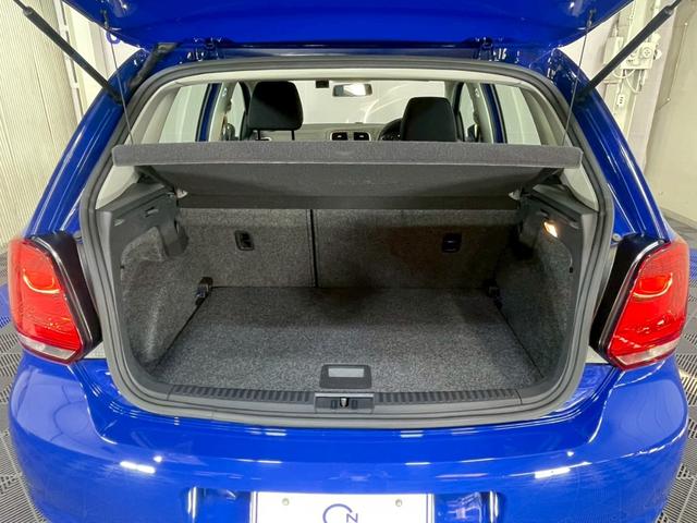 ポロ TSIコンフォートラインブルーモーションテクノロジー TSIコンフォートブルーモーション ワンオーナー車 ユーザー買取り車 ドライブレコーダー シガーソケット 純正オーディオ AUX アイドリングストップ キーレスエントリー(40枚目)