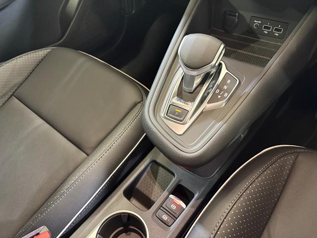 キャプチャー Ｅ－テックハイブリッド　レザーパック　／ワンオーナー／黒革シート／運転席パワーシート／アダプティブクルーズ／３６０度カメラ／自社買取車／ディスプレイオーディオ／アップルカープレイ／ブラインドスポットモニター／ＵＳＢ端子／シートヒーター（36枚目）