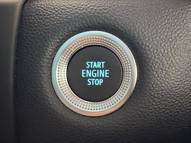 キャプチャー Ｅ－テックハイブリッド　レザーパック　／ワンオーナー／黒革シート／運転席パワーシート／アダプティブクルーズ／３６０度カメラ／自社買取車／ディスプレイオーディオ／アップルカープレイ／ブラインドスポットモニター／ＵＳＢ端子／シートヒーター（40枚目）