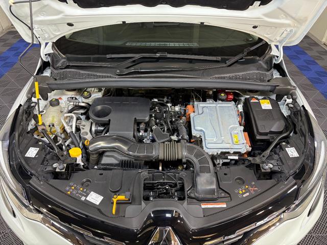 キャプチャー Ｅ－テックハイブリッド　レザーパック　／ワンオーナー／黒革シート／運転席パワーシート／アダプティブクルーズ／３６０度カメラ／自社買取車／ディスプレイオーディオ／アップルカープレイ／ブラインドスポットモニター／ＵＳＢ端子／シートヒーター（66枚目）