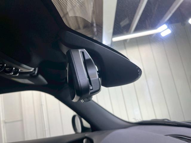 ＭＩＮＩ クーパーＳ　レゾリュート・エディション　／ワンオーナー／ディスプレイオーディオ／アップルカープレイ／ハーフレザー／フロントシートヒーター／ヘッドアップディスプレイ／ミラー型ＥＴＣ／純正１８インチアルミ／専用ボディ色レベルグリーン／自社買取車（36枚目）