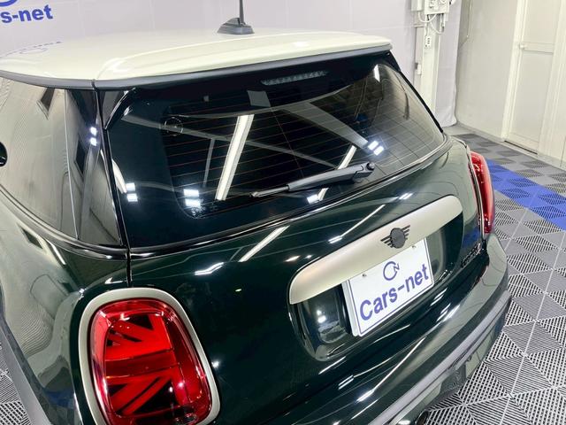 ＭＩＮＩ クーパーＳ　レゾリュート・エディション　／ワンオーナー／ディスプレイオーディオ／アップルカープレイ／ハーフレザー／フロントシートヒーター／ヘッドアップディスプレイ／ミラー型ＥＴＣ／純正１８インチアルミ／専用ボディ色レベルグリーン／自社買取車（52枚目）
