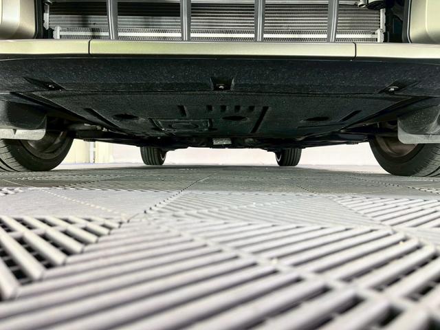 ＭＩＮＩ クーパーＳ　レゾリュート・エディション　／ワンオーナー／ディスプレイオーディオ／アップルカープレイ／ハーフレザー／フロントシートヒーター／ヘッドアップディスプレイ／ミラー型ＥＴＣ／純正１８インチアルミ／専用ボディ色レベルグリーン／自社買取車（59枚目）