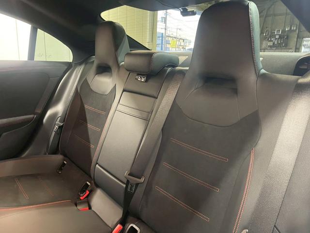ＣＬＡクラス ＣＬＡ２００ｄ　ＡＭＧラインパッケージ　パノラマルーフ　ヘッドアップディスプレイ　アダプティブクルーズコントロール　レーンキープ　合皮レザーシート　純正ナビ地デジ　シートヒーター　ＥＴＣ　ブラインドスポットモニター　ドラレコ　自社買取車（11枚目）