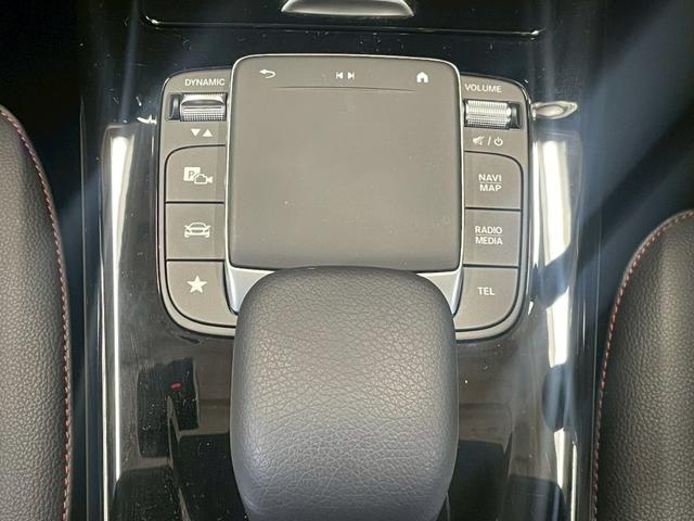 ＣＬＡクラス ＣＬＡ２００ｄ　ＡＭＧラインパッケージ　パノラマルーフ　ヘッドアップディスプレイ　アダプティブクルーズコントロール　レーンキープ　合皮レザーシート　純正ナビ地デジ　シートヒーター　ＥＴＣ　ブラインドスポットモニター　ドラレコ　自社買取車（48枚目）