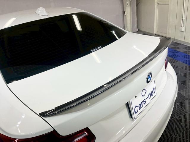 2シリーズ M235iクーペ /純正ナビ地デジ/バックカメラ/パドルシフト/カーボン調フロントアンダースポイラー/カーボン調リヤトランクスポイラー/ハーマンカードンサウンド/ルームミラー内蔵ETC/純正18インチアルミ/自社買取車(14枚目)