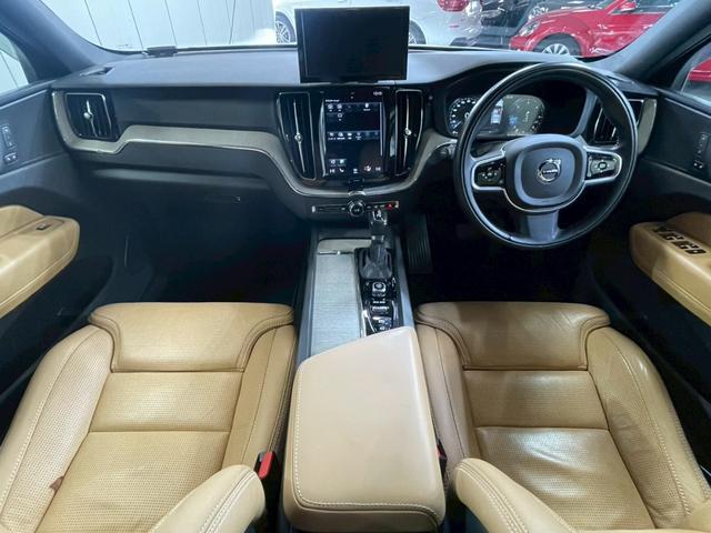 ＸＣ６０ Ｄ４　ＡＷＤ　インスクリプション　ワンオーナー車　ユーザー買取車４ＷＤディーゼルターボ　茶革シート　３６０度バックカメラ　ヘッドアップディスプレイ　クルーズコントロール　純正１９インチアルミホイール　スペアキー前後ドライブレコーダー（12枚目）