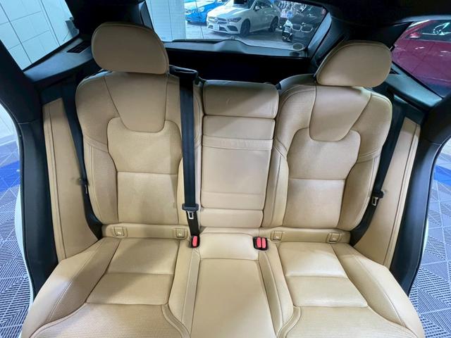 ＸＣ６０ Ｄ４　ＡＷＤ　インスクリプション　ワンオーナー車　ユーザー買取車４ＷＤディーゼルターボ　茶革シート　３６０度バックカメラ　ヘッドアップディスプレイ　クルーズコントロール　純正１９インチアルミホイール　スペアキー前後ドライブレコーダー（31枚目）