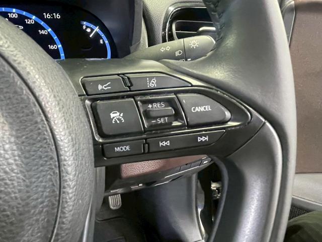 ヤリスクロス Ｚ　ワンオーナー車　モデリスタエアロ　パノラミックビューモニター　ディスプレイオーディオ　自社買取車　アダクティブクルーズコントロール　セーフティーセンス　シートヒーター　純正１８インチアルミホイール（12枚目）