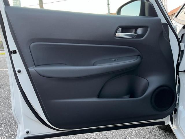 e:HEVホーム 20周年特別仕様車 カーサ ホンダセンシング コンビシート パーキングセンサー前後 シートヒーター 8インチ純正メモリーナビ 16インチ純正アルミホイール LEDヘッドライト 電子パーキング ブレーキホールド(64枚目)