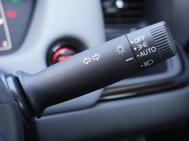 フィット ｅ：ＨＥＶＲＳ　９インチプレミアムインターナビ／ドラレコ／ＥＴＣ／バックカメラ／アダプティブクルーズコントロール／Ｂｌｕｅｔｏｏｔｈ／パドルシフト／電子制御パーキングブレーキ／ドアバイザー／ＬＥＤヘッドライト／ＴＶ（42枚目）