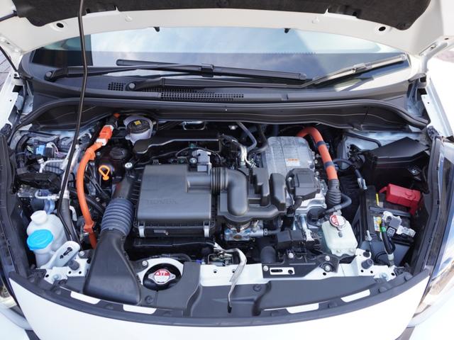 フィット ｅ：ＨＥＶＲＳ　９インチプレミアムインターナビ／ドラレコ／ＥＴＣ／バックカメラ／アダプティブクルーズコントロール／Ｂｌｕｅｔｏｏｔｈ／パドルシフト／電子制御パーキングブレーキ／ドアバイザー／ＬＥＤヘッドライト／ＴＶ（53枚目）