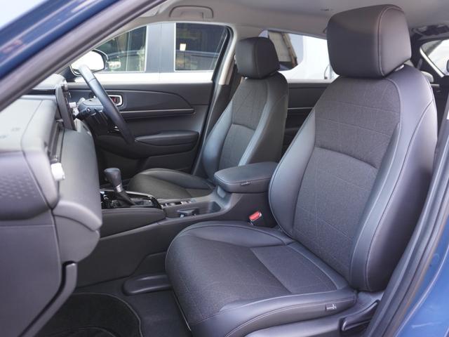 ヴェゼル e:HEVZ HondaCONNECTディスプレイ/前後ドラレコ/全周囲カメラ/ETC/アダプティブクルーズコントロール/Bluetooth/ステアリングヒーター/パドルシフト/本革巻きステアリング(24枚目)