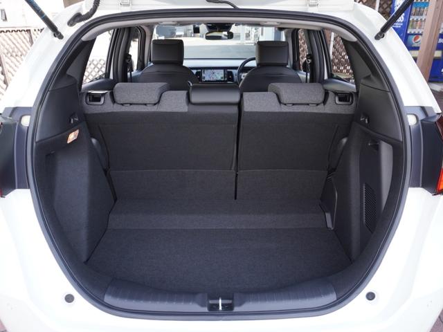 フィット e:HEVホーム 9インチプレミアムインターナビ/前後ドラレコ/ETC/バックカメラ/アダプティブクルーズコントロール/Bluetooth/KLEDヘッドライト/電子制御パーキングブレーキ/安全運転支援/TV/DVD(26枚目)