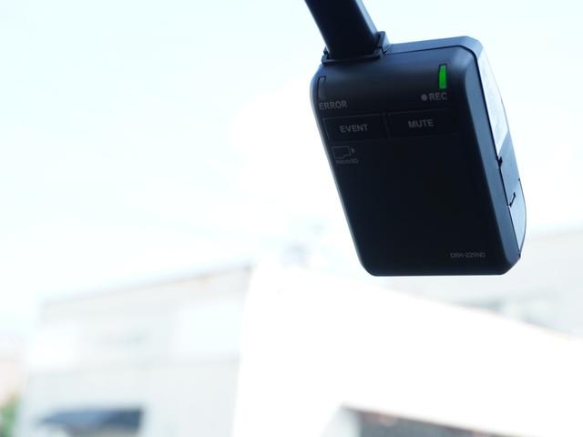 フィット e:HEVホーム 9インチプレミアムインターナビ/前後ドラレコ/ETC/バックカメラ/アダプティブクルーズコントロール/Bluetooth/KLEDヘッドライト/電子制御パーキングブレーキ/安全運転支援/TV/DVD(35枚目)