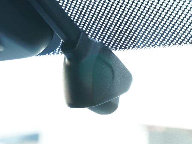 シビック ハッチバック スタンダードインターナビ/ドラレコ/ETC/バックカメラ/シートヒーター/パドルシフト/アダプティブクルーズコントロール/革コンビシート/パワーシート/Bluetooth/渋滞追従機能/TV(5枚目)