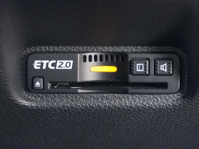 シビック ハッチバック スタンダードインターナビ/ドラレコ/ETC/バックカメラ/シートヒーター/パドルシフト/アダプティブクルーズコントロール/革コンビシート/パワーシート/Bluetooth/渋滞追従機能/TV(6枚目)