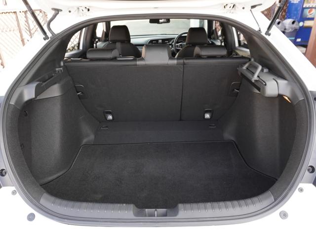 シビック ハッチバック スタンダードインターナビ/ドラレコ/ETC/バックカメラ/シートヒーター/パドルシフト/アダプティブクルーズコントロール/革コンビシート/パワーシート/Bluetooth/渋滞追従機能/TV(27枚目)