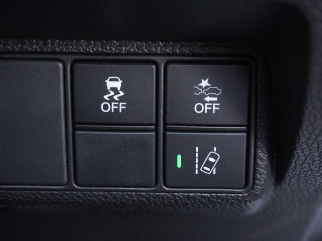 シビック ハッチバック スタンダードインターナビ/ドラレコ/ETC/バックカメラ/シートヒーター/パドルシフト/アダプティブクルーズコントロール/革コンビシート/パワーシート/Bluetooth/渋滞追従機能/TV(34枚目)