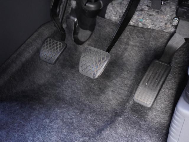 N-VAN G・ホンダセンシング 6速MT/HondaSENSING/両側スライドドア/ピラーレス/フルフラットシート/車線逸脱抑制機能/衝突軽減ブレーキ/ドアバイザー/スペアキー/オートエアコン/サイドアンダーミラー(31枚目)