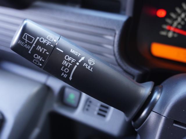 N-VAN G・ホンダセンシング 6速MT/HondaSENSING/両側スライドドア/ピラーレス/フルフラットシート/車線逸脱抑制機能/衝突軽減ブレーキ/ドアバイザー/スペアキー/オートエアコン/サイドアンダーミラー(36枚目)