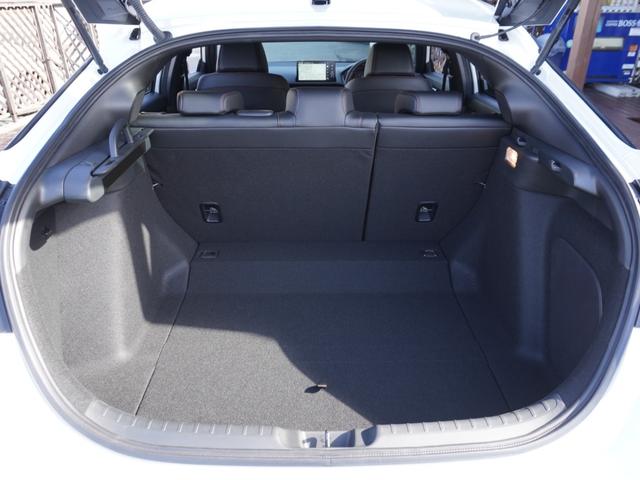 シビック RS Google搭載9インチHondaCONNECTディスプレー/6速MT/前後ドラレコ/ETC/バックカメラ/BOSEプレミアムサウンドシステム/レブマッチシステム/パワーシート/Bluetooth(28枚目)